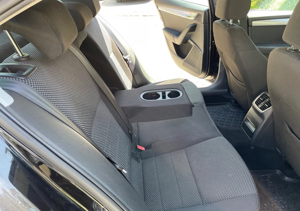 Skoda Octavia cena 29300 przebieg: 253477, rok produkcji 2014 z Wieliczka małe 497